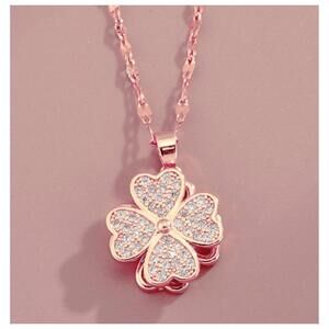 Rotating clover - Necklace - Rose Gold - CZs - 18"